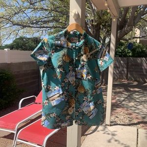 The Hawaiian 🌺 Original button down short sleeve shirt M